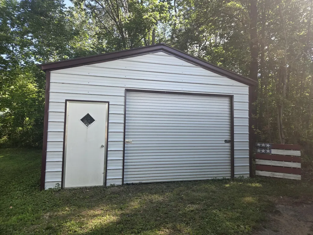 4790 4th Street Unknown City MI 49305