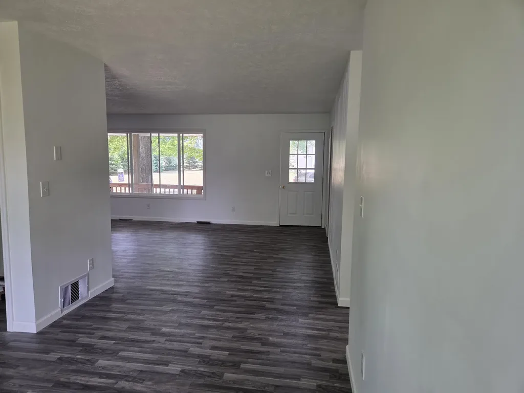 4790 4th Street Unknown City MI 49305