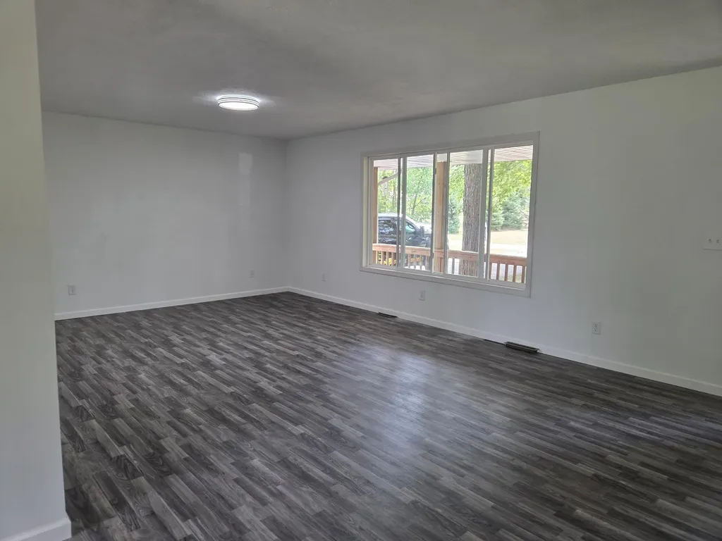 4790 4th Street Unknown City MI 49305