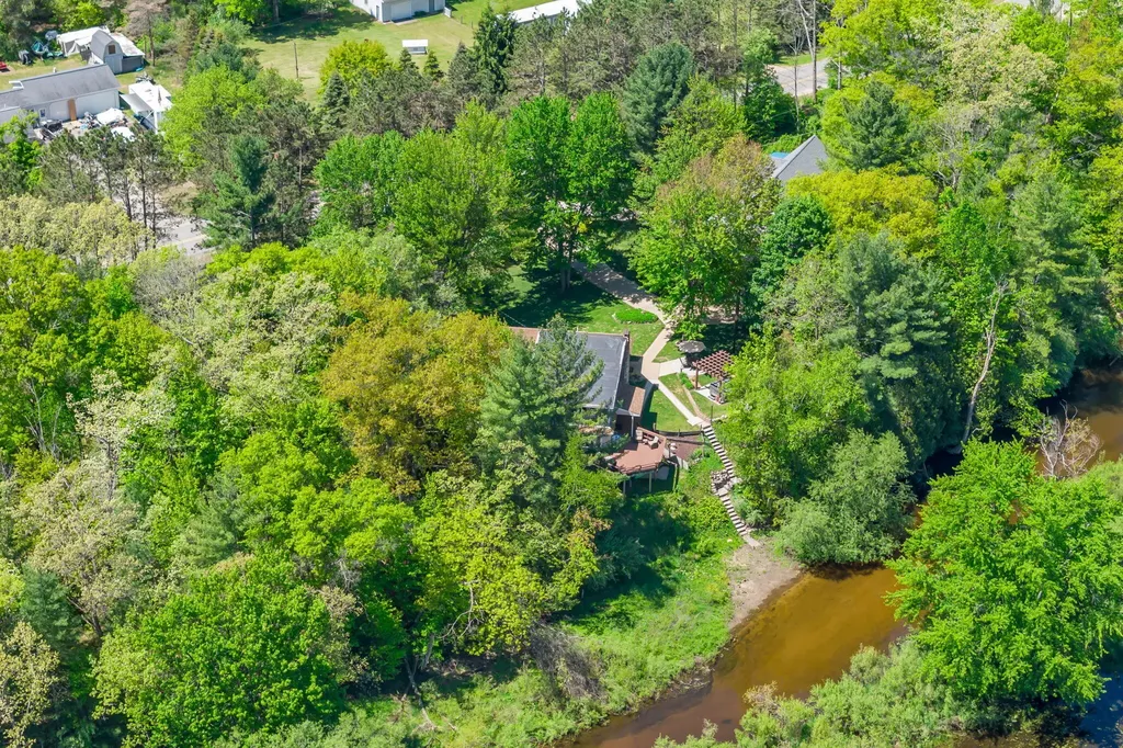 12260 183rd Avenue Big Rapids Charter Township MI 49307