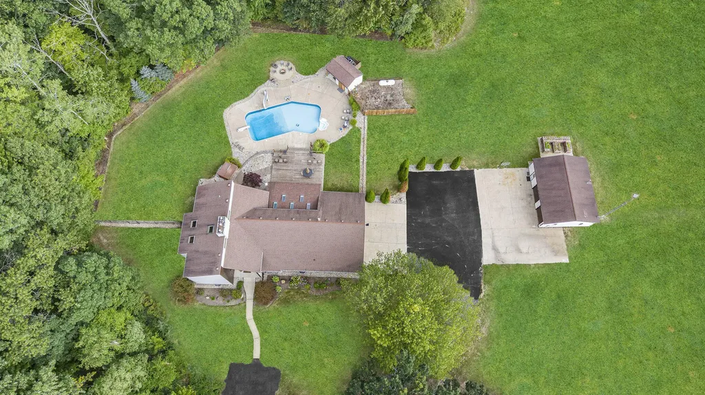 5821 W 88th Street Sheridan Charter Township MI 49412