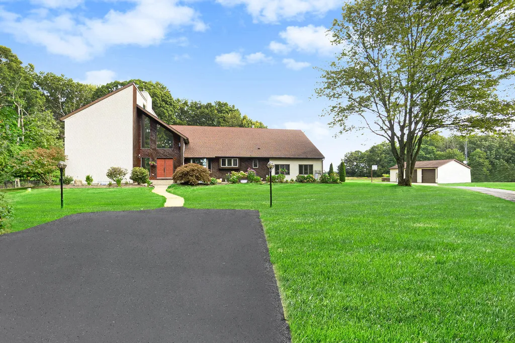 5821 W 88th Street Sheridan Charter Township MI 49412