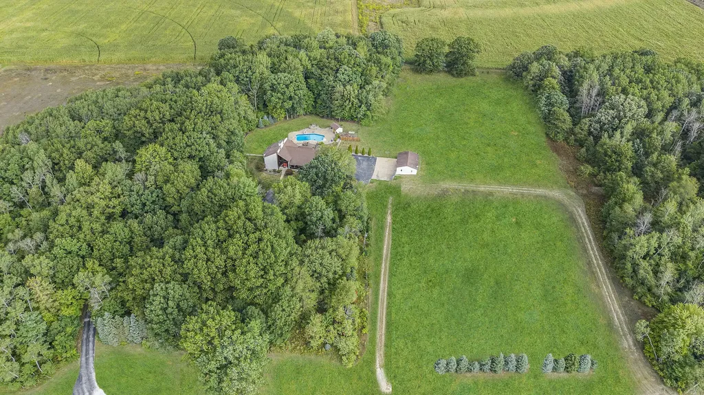 5821 W 88th Street Sheridan Charter Township MI 49412