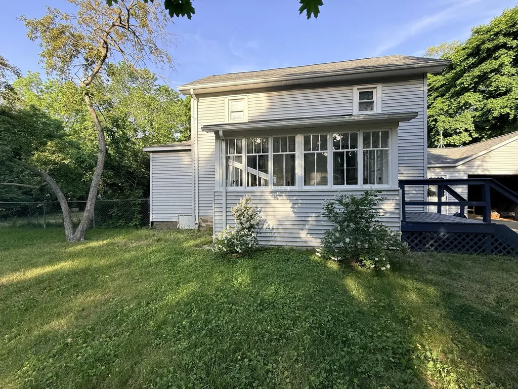 617 S Lansing Street Mt. Pleasant City MI 48858