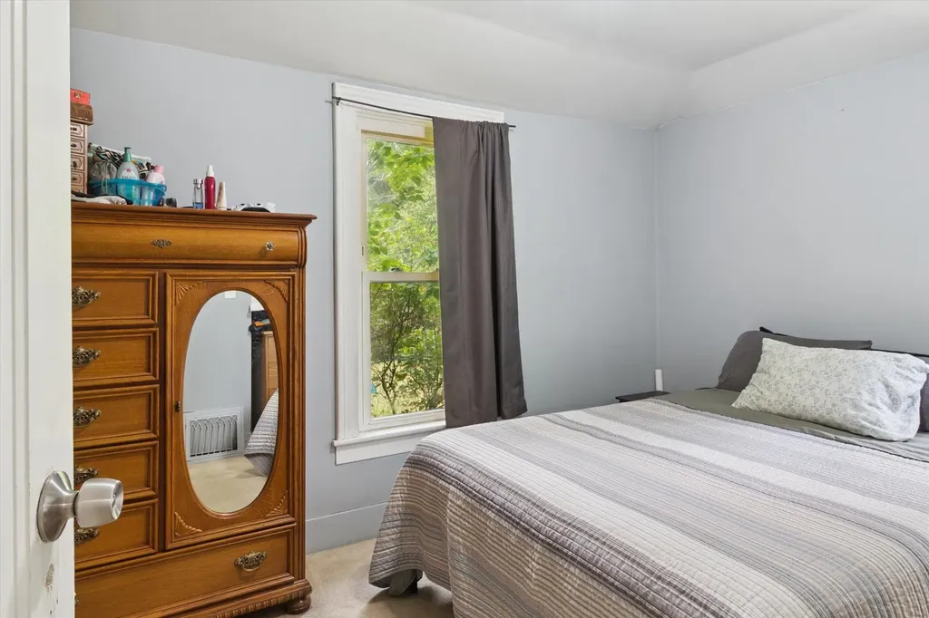 617 S Lansing Street Mt. Pleasant City MI 48858