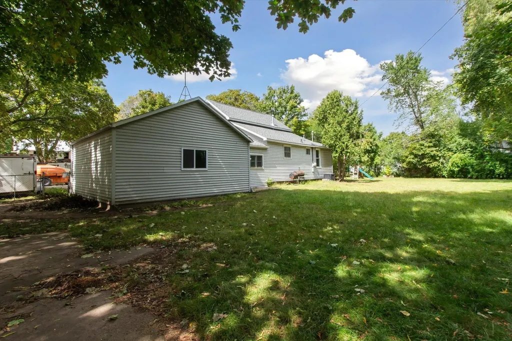 617 S Lansing Street Mt. Pleasant City MI 48858
