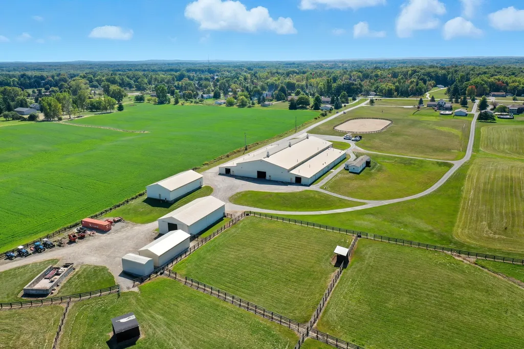 9111 E Bristol Road Davison Township MI 48423