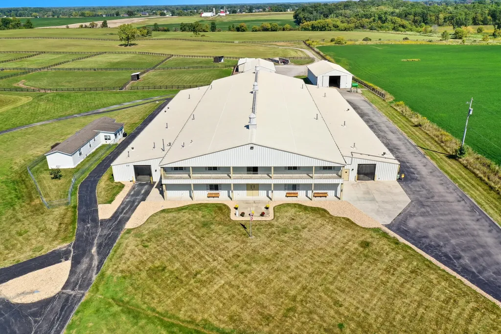9111 E Bristol Road Davison Township MI 48423