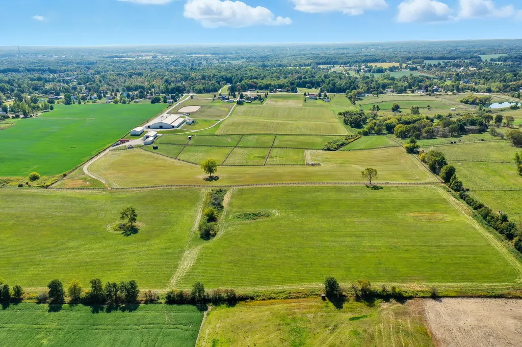 9111 E Bristol Road Davison Township MI 48423