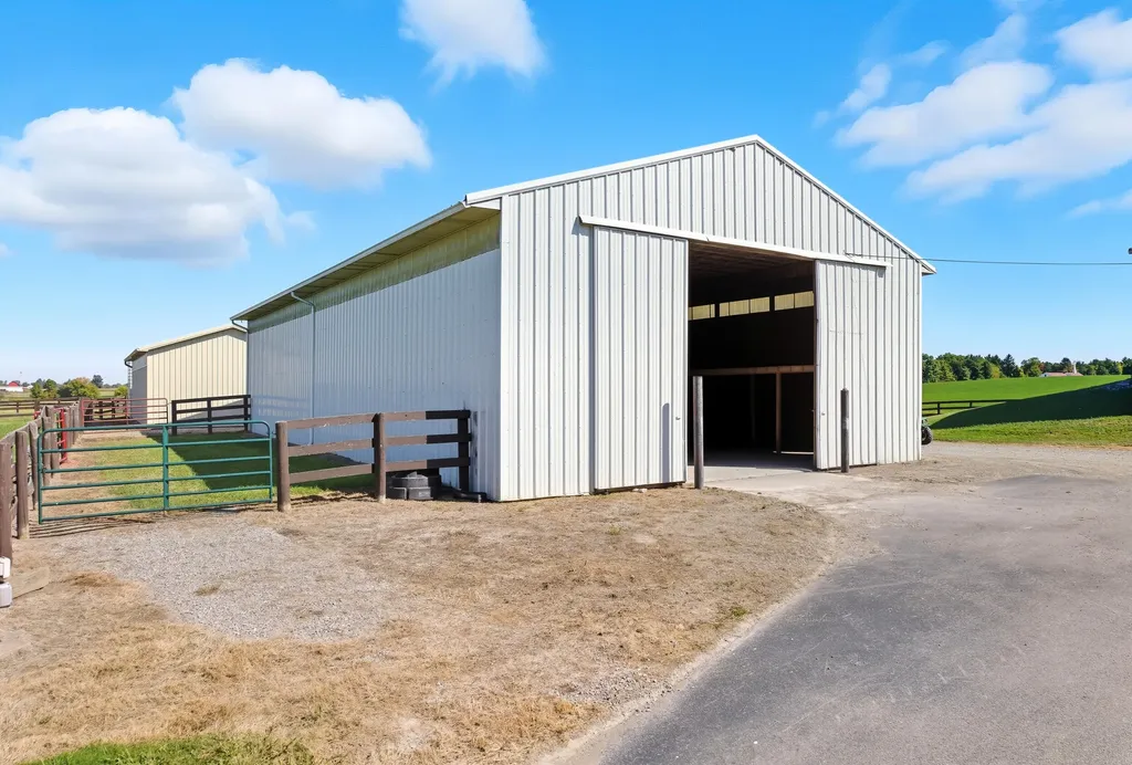 9111 E Bristol Road Davison Township MI 48423