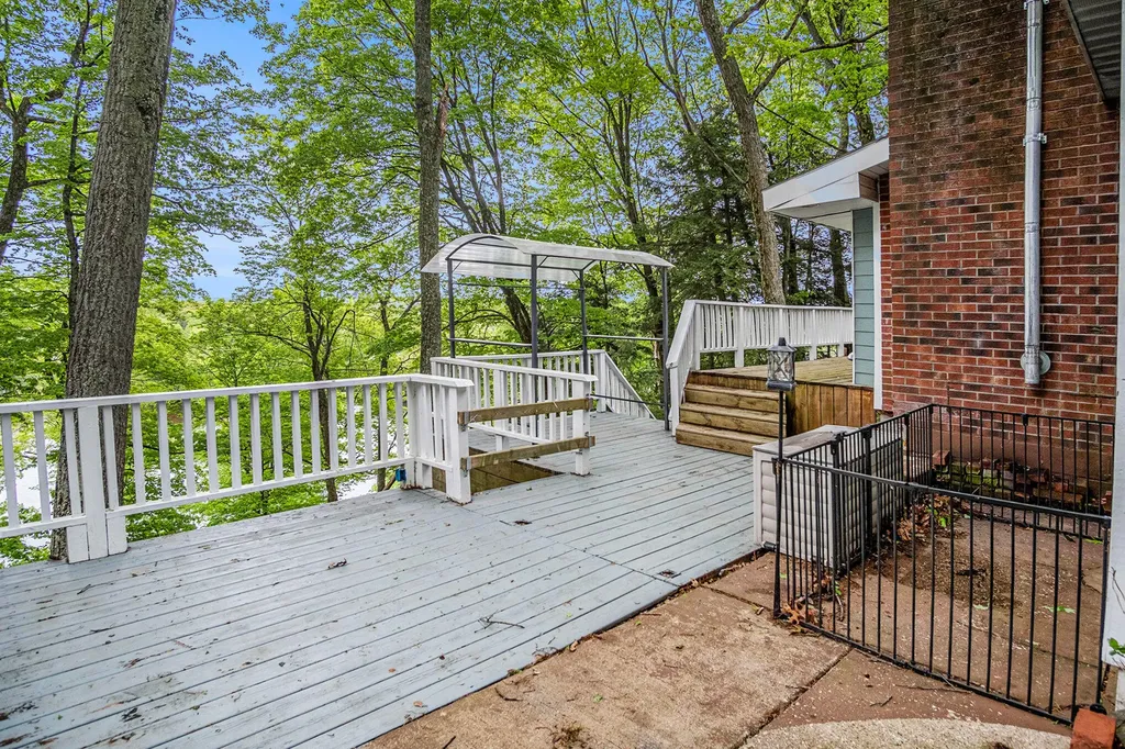 4468 Teal Lane Big Prairie Township MI 49337
