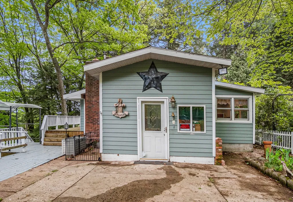 4468 Teal Lane Big Prairie Township MI 49337