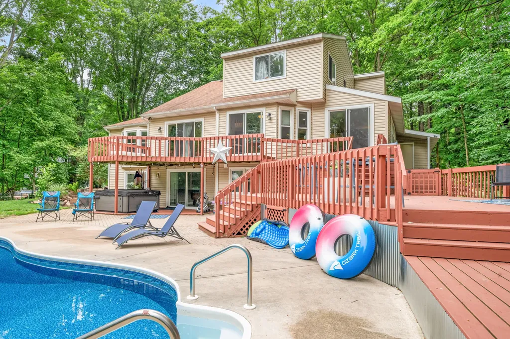 13421 Woodland Court Big Rapids Charter Township MI 49307