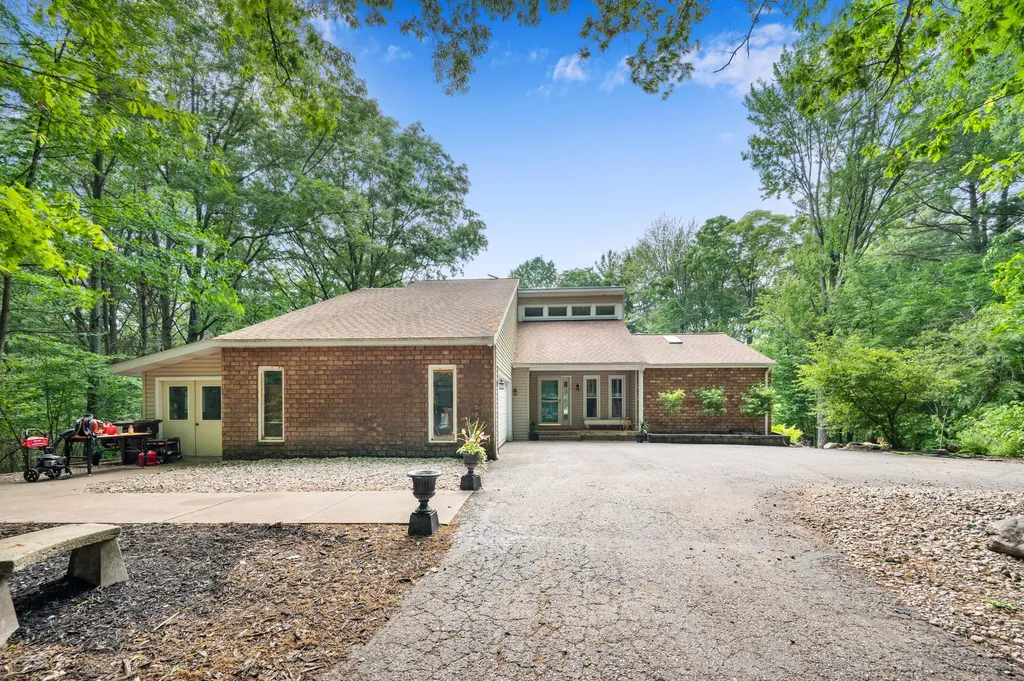 13421 Woodland Court Big Rapids Charter Township MI 49307