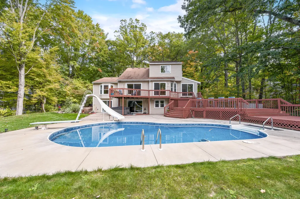 13421 Woodland Court Big Rapids Charter Township MI 49307