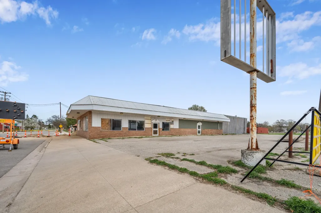 816 Maple Street Big Rapids City MI 49307