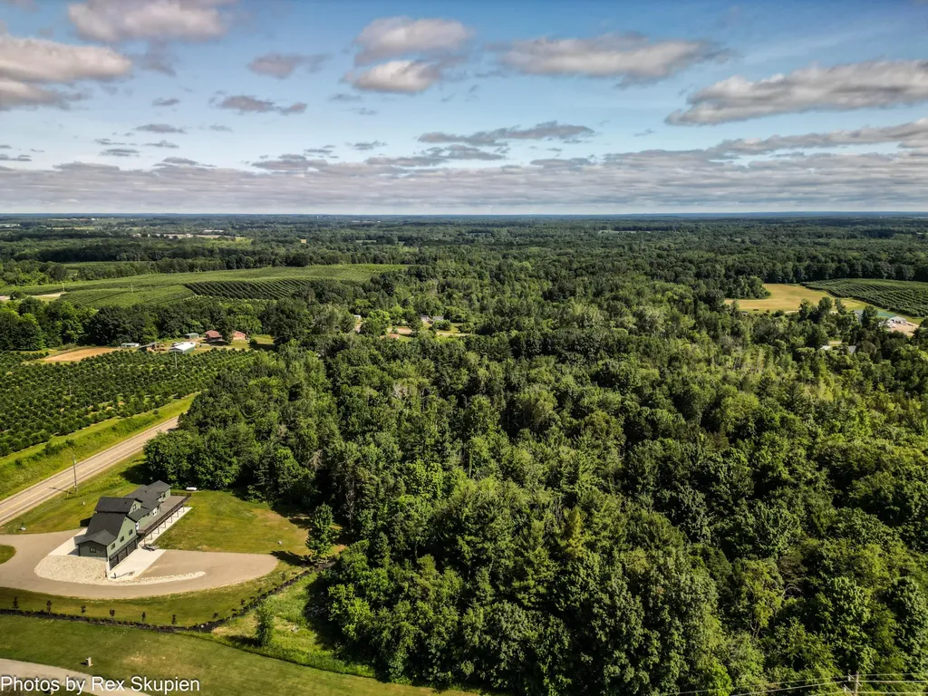17090 Kenowa Avenue Tyrone Township MI 49330