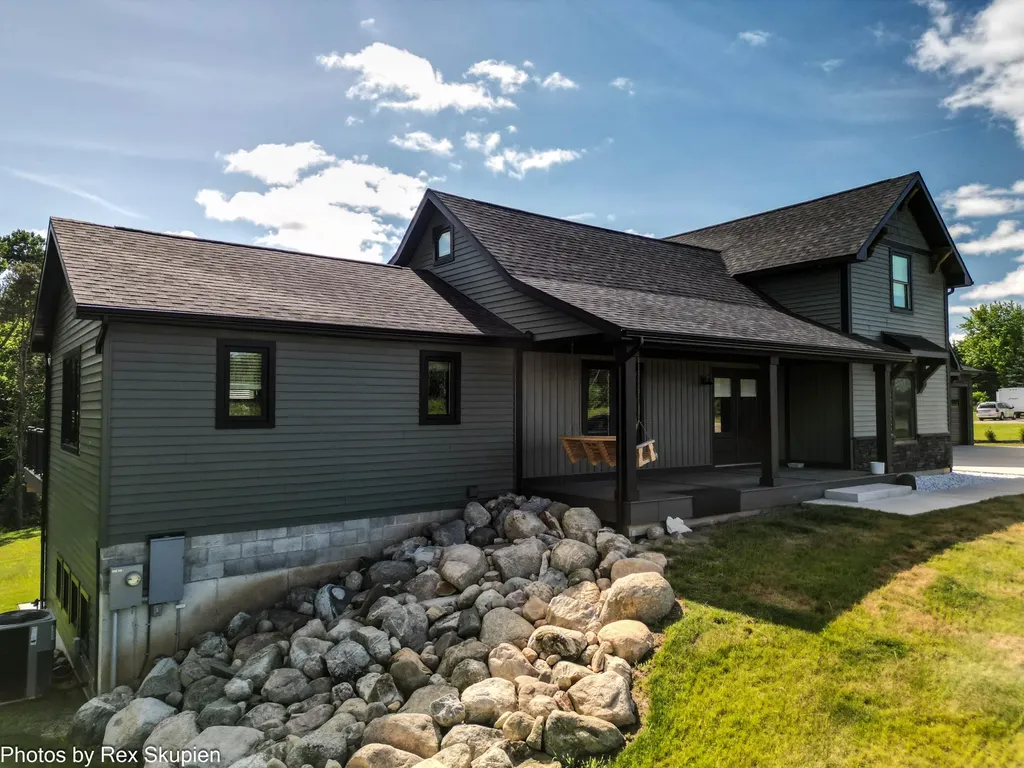 17090 Kenowa Avenue Tyrone Township MI 49330