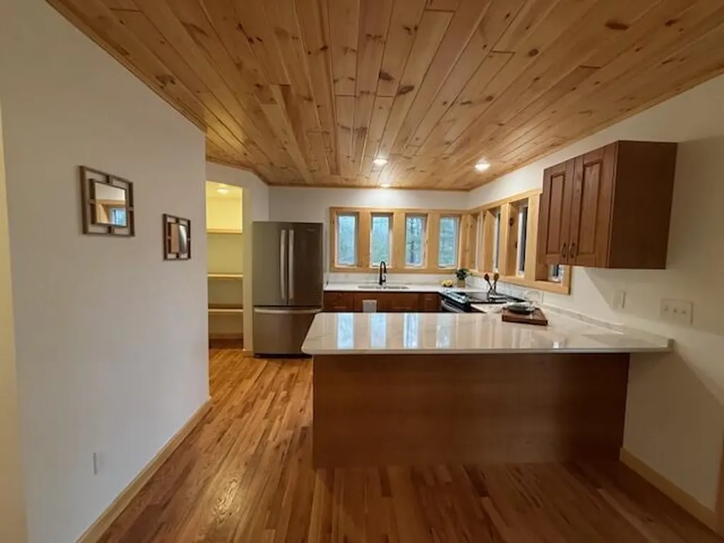 2083 S Lynx Track Trail Cherry Valley Township MI 49304