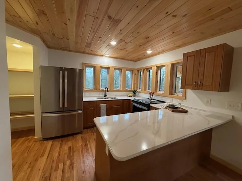 2083 S Lynx Track Trail Cherry Valley Township MI 49304