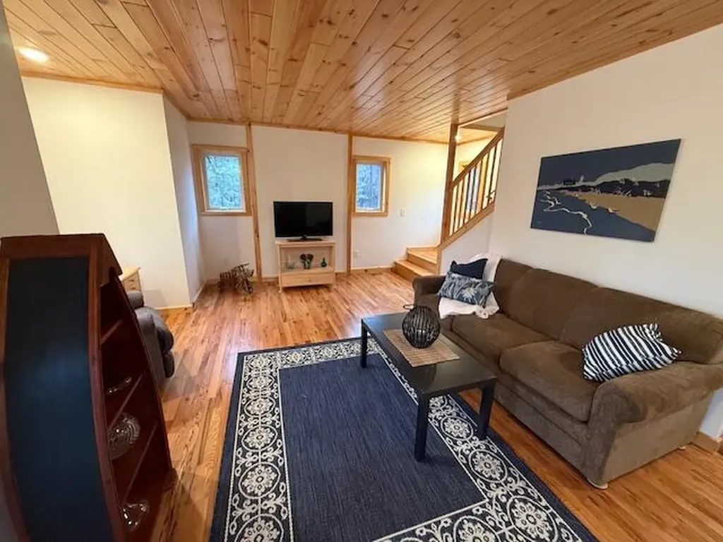2083 S Lynx Track Trail Cherry Valley Township MI 49304