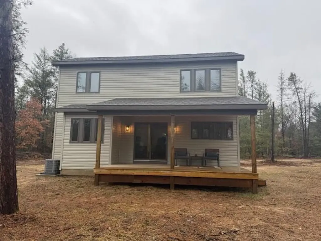 2083 S Lynx Track Trail Cherry Valley Township MI 49304