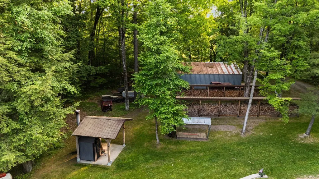 6634 Newcosta Avenue Mecosta Township MI 49346