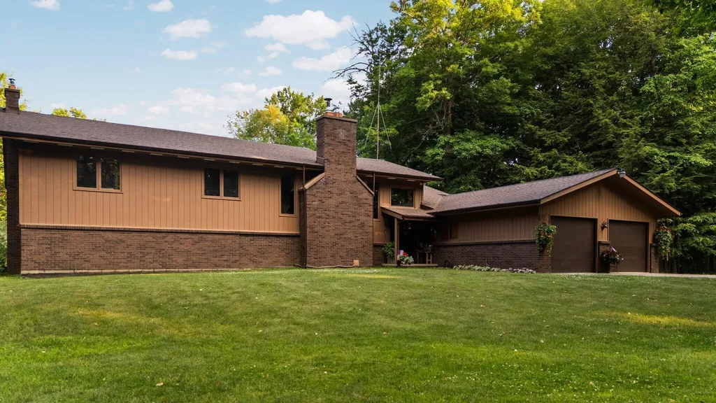 6634 Newcosta Avenue Mecosta Township MI 49346