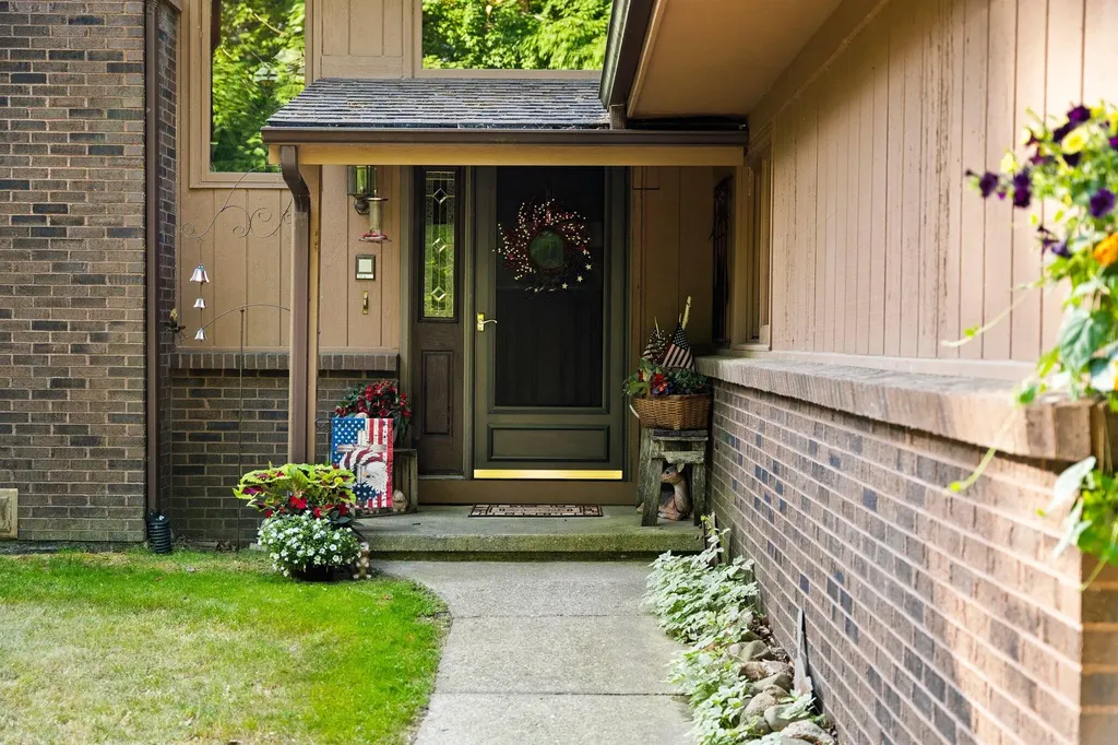 6634 Newcosta Avenue Mecosta Township MI 49346