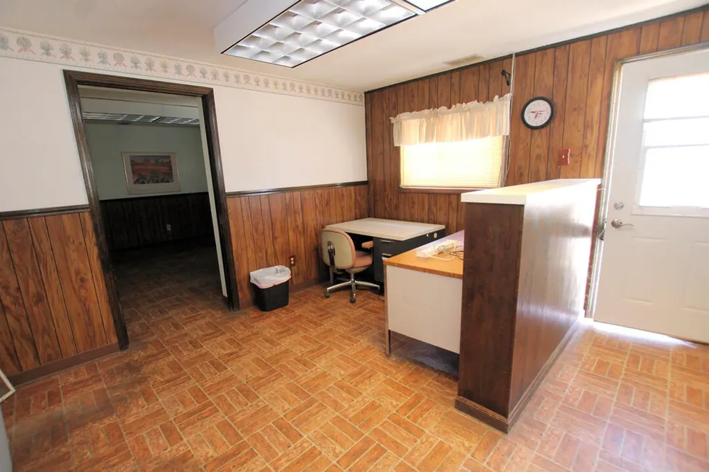 8121 E M 20 Newfield Township MI 49421