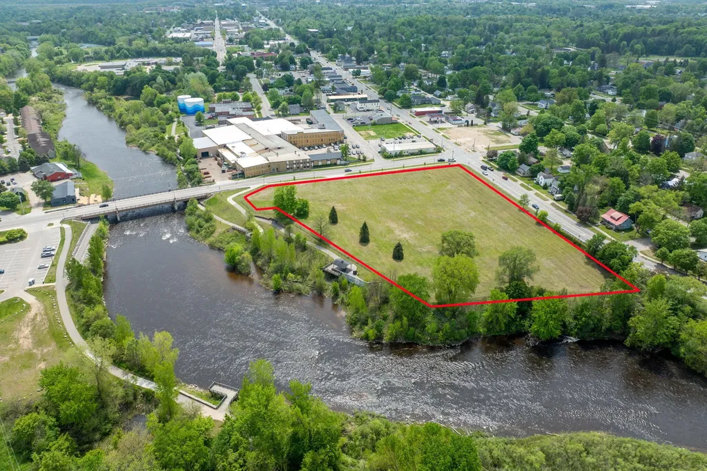 906 N State Street Big Rapids City MI 49307