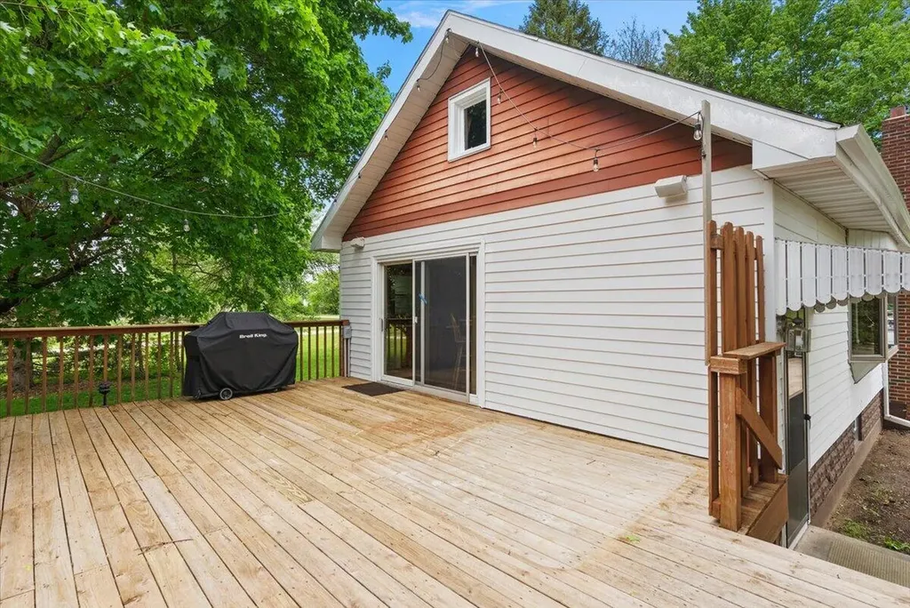 11781 8th Avenue NW Tallmadge Charter Township MI 49534