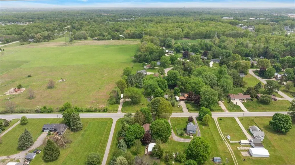 11781 8th Avenue NW Tallmadge Charter Township MI 49534