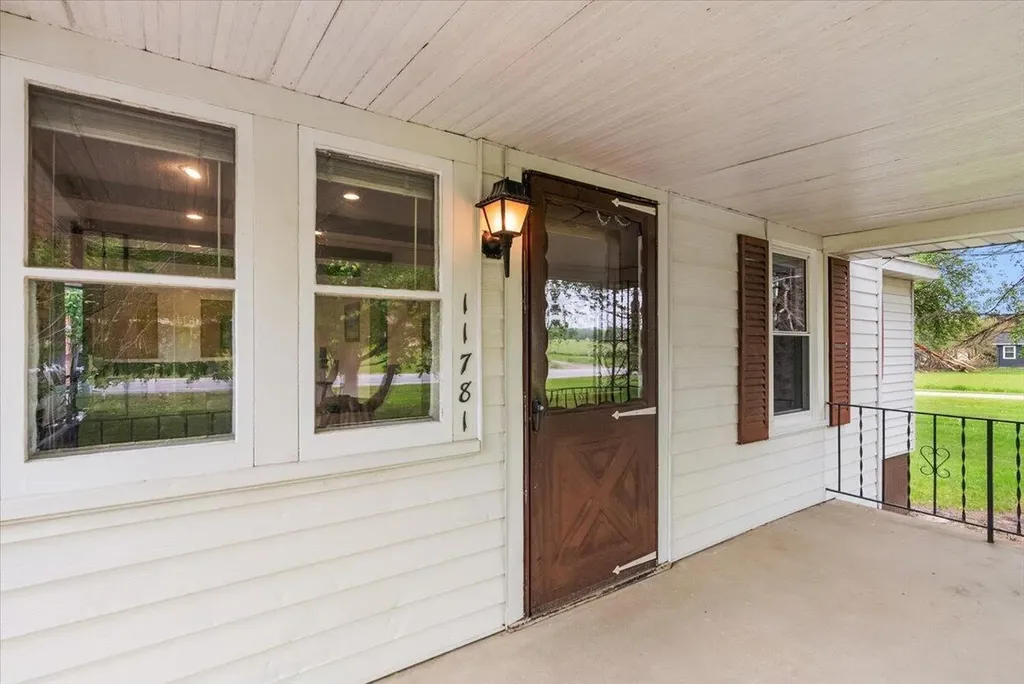 11781 8th Avenue NW Tallmadge Charter Township MI 49534