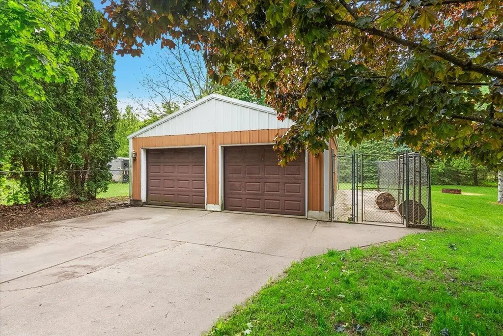 11781 8th Avenue NW Tallmadge Charter Township MI 49534