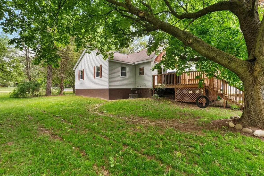 11781 8th Avenue NW Tallmadge Charter Township MI 49534