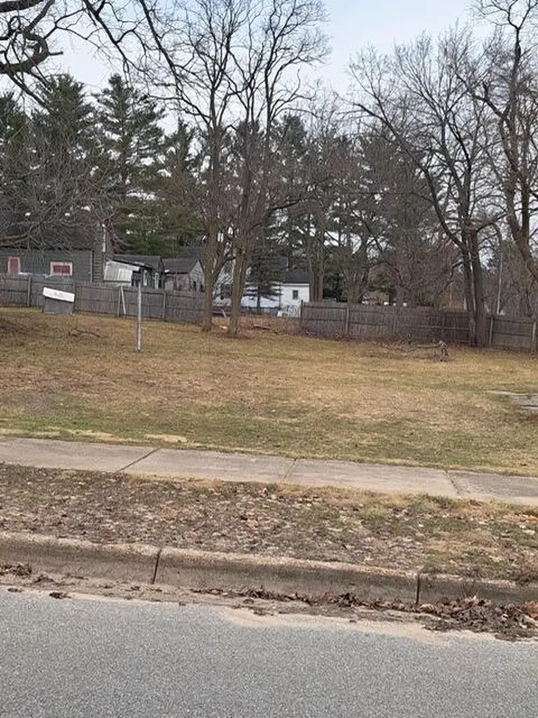 939 Sundberg Street Cadillac City MI 49601