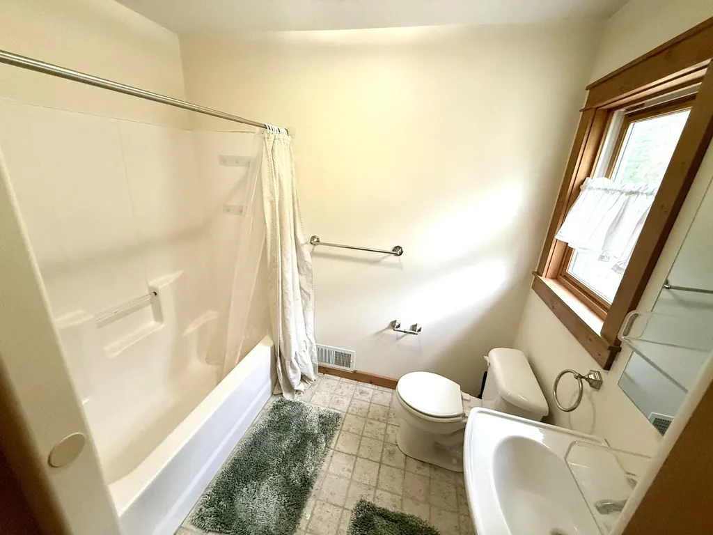 2472 W 14 Mile Road Lilley Township MI 49309