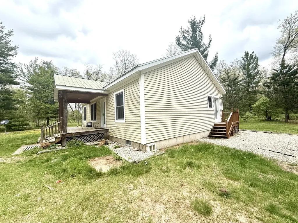 2472 W 14 Mile Road Lilley Township MI 49309