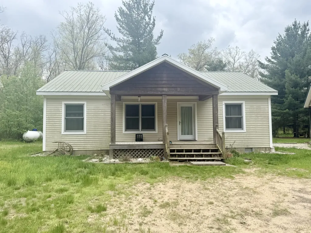 2472 W 14 Mile Road Lilley Township MI 49309
