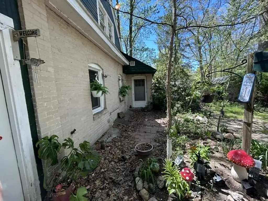 5289 High Tower Lake Road Newfield Township MI 49421