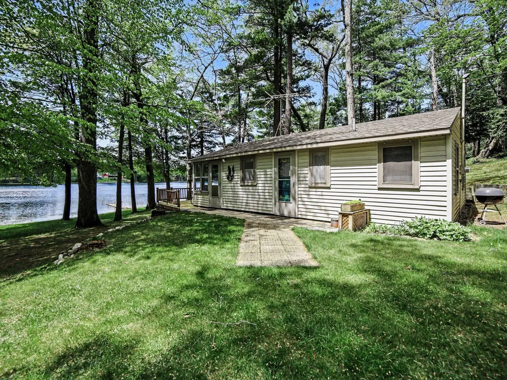 9031 Acorn Drive Greenwood Township MI 49425