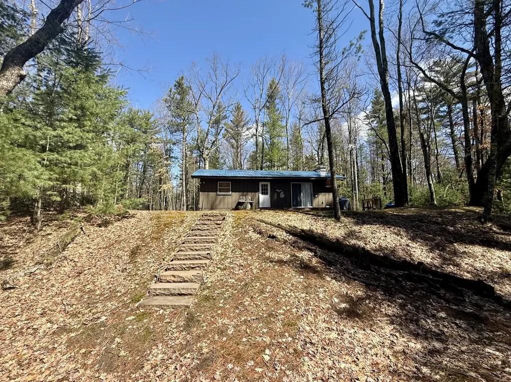 4047 E Creek Wood Drive Cherry Valley Township MI 49623