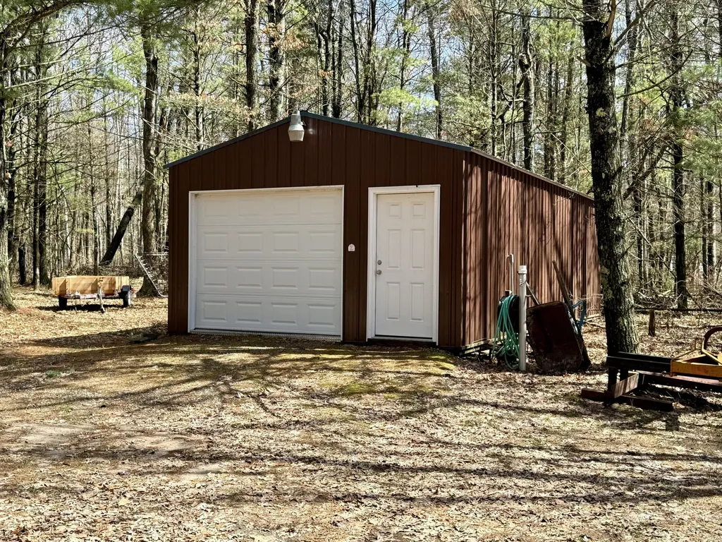 4047 E Creek Wood Drive Cherry Valley Township MI 49623