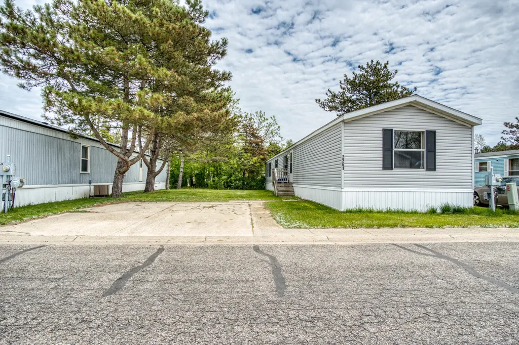 2261 Drive In Lane Union Charter Township MI 48858