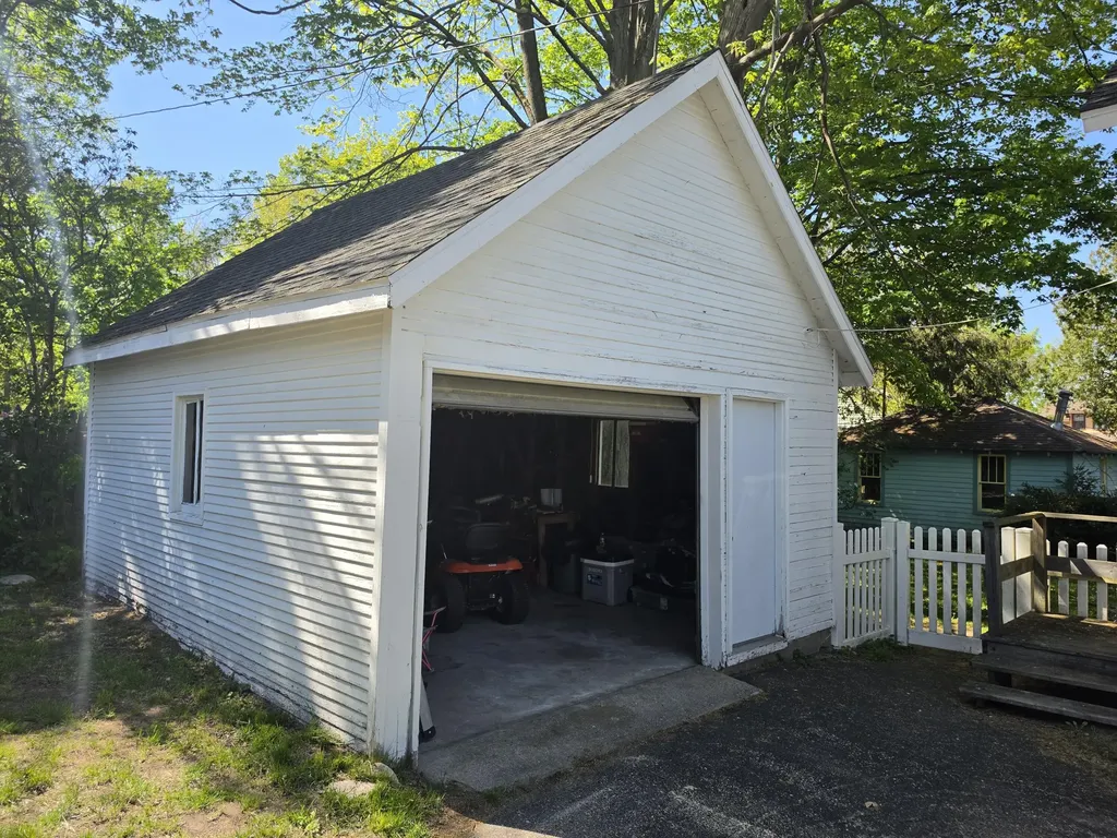 213 S Higbee Street Reed City City MI 49677