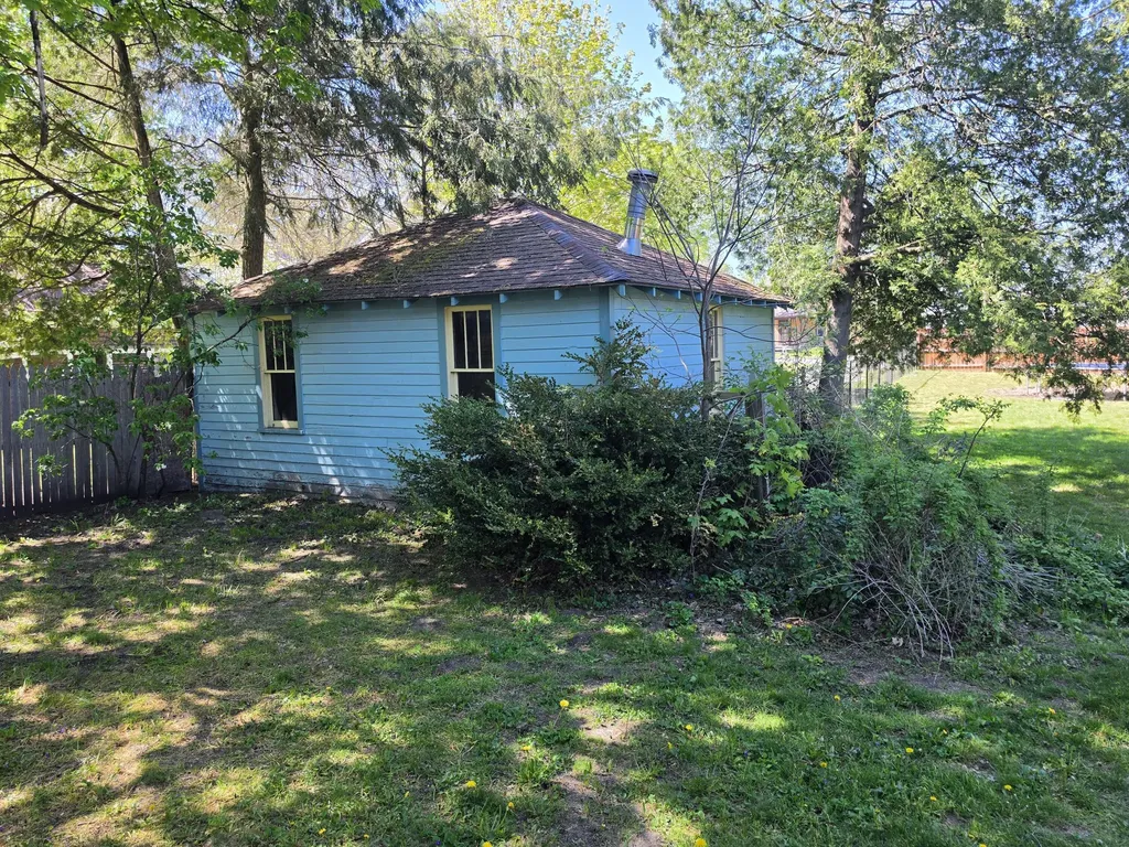 213 S Higbee Street Reed City City MI 49677