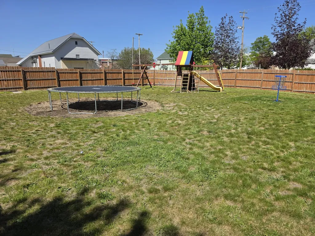 213 S Higbee Street Reed City City MI 49677