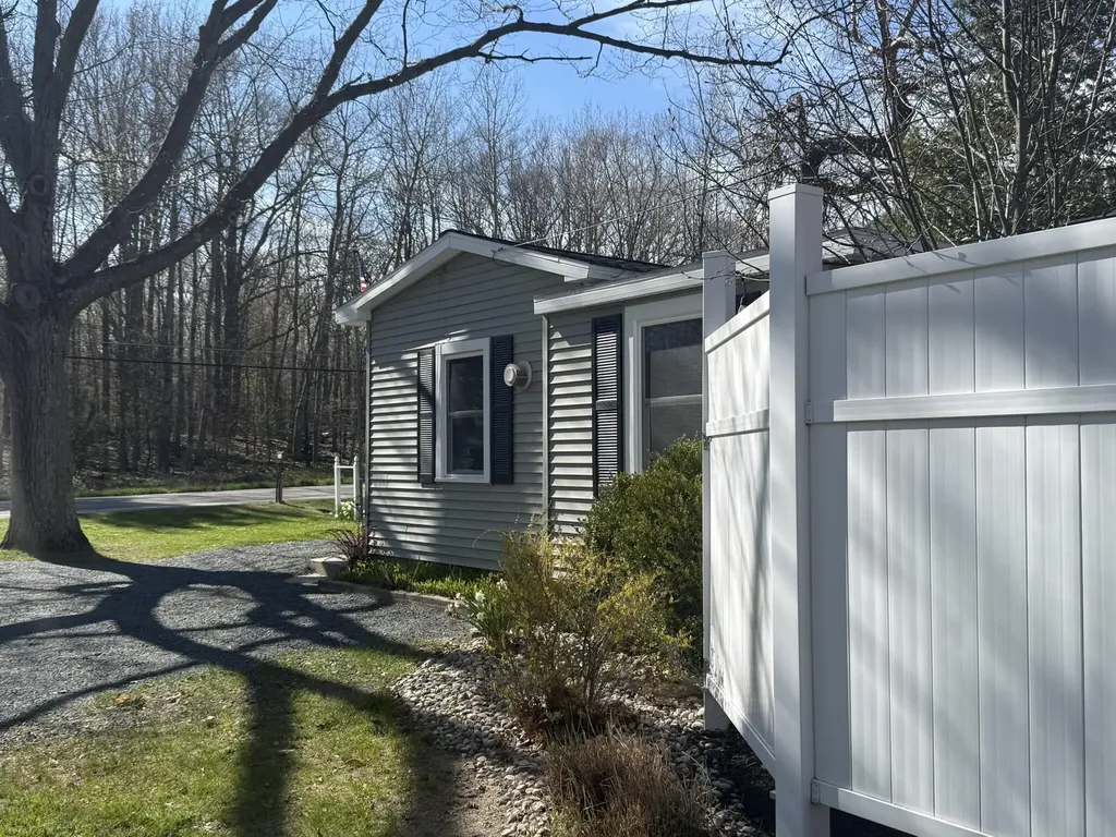 2148 N Lakeshore Drive Hamlin Township MI 49431