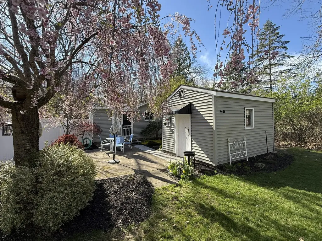 2148 N Lakeshore Drive Hamlin Township MI 49431